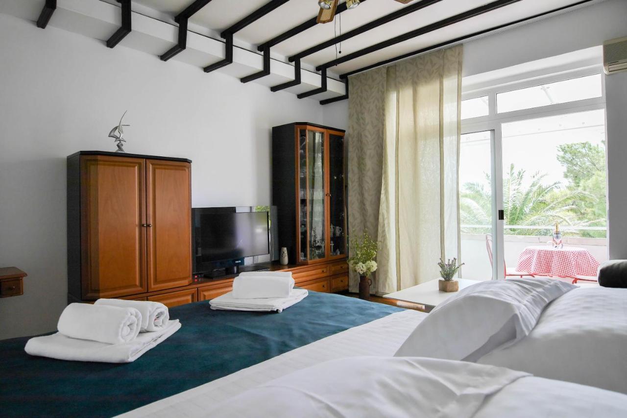 Apartment Beach Makarska * Makarska